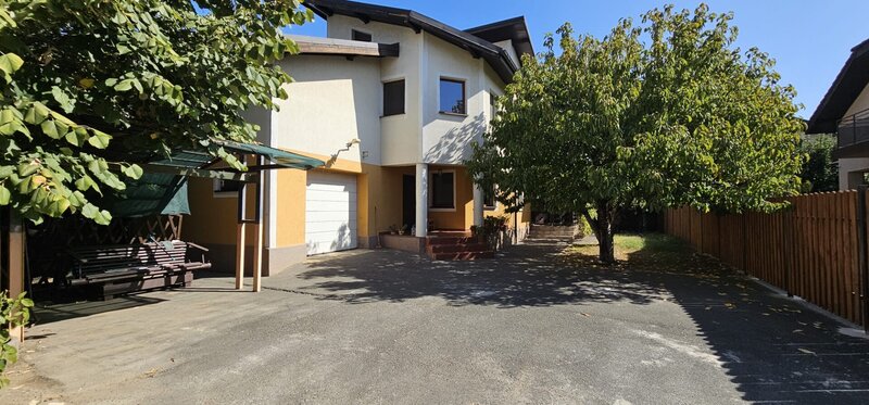 Popesti, Sfantul Gheorghe casa individuala