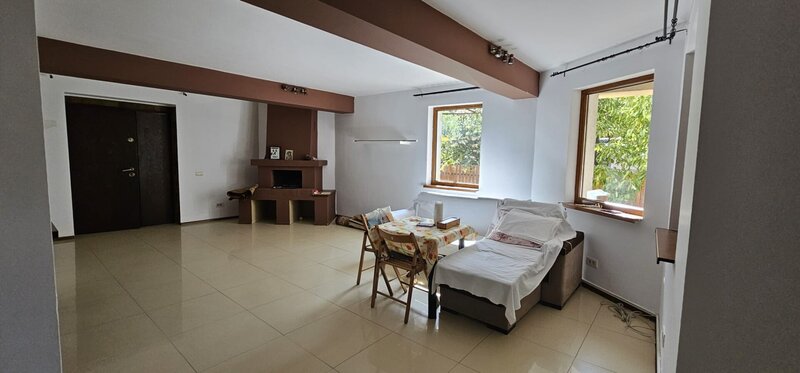 Popesti, Sfantul Gheorghe casa individuala