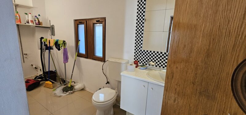 Popesti, Sfantul Gheorghe casa individuala