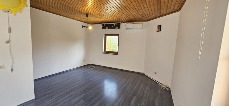 Popesti, Sfantul Gheorghe casa individuala