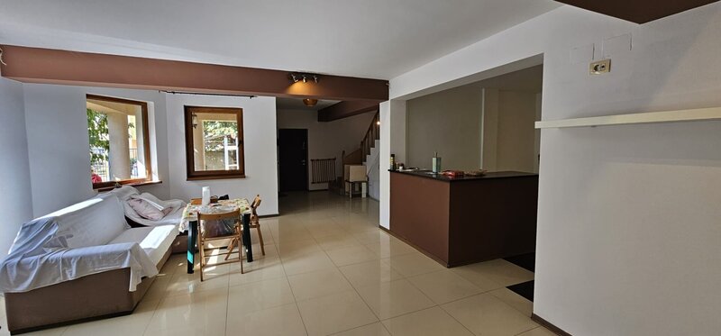 Popesti, Sfantul Gheorghe casa individuala